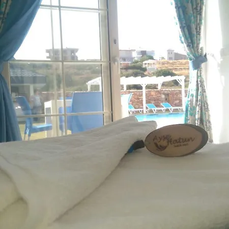 Ayse Hatun Butik & Kahvalti Çeşme