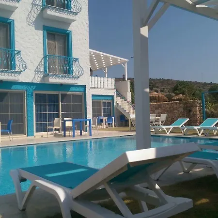 Ayse Hatun Butik & Kahvalti Çeşme
